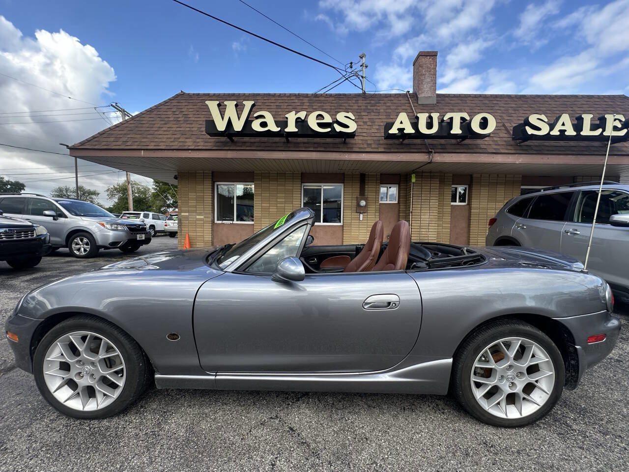 Used 2002 MAZDA MX-5 Miata SE image 1