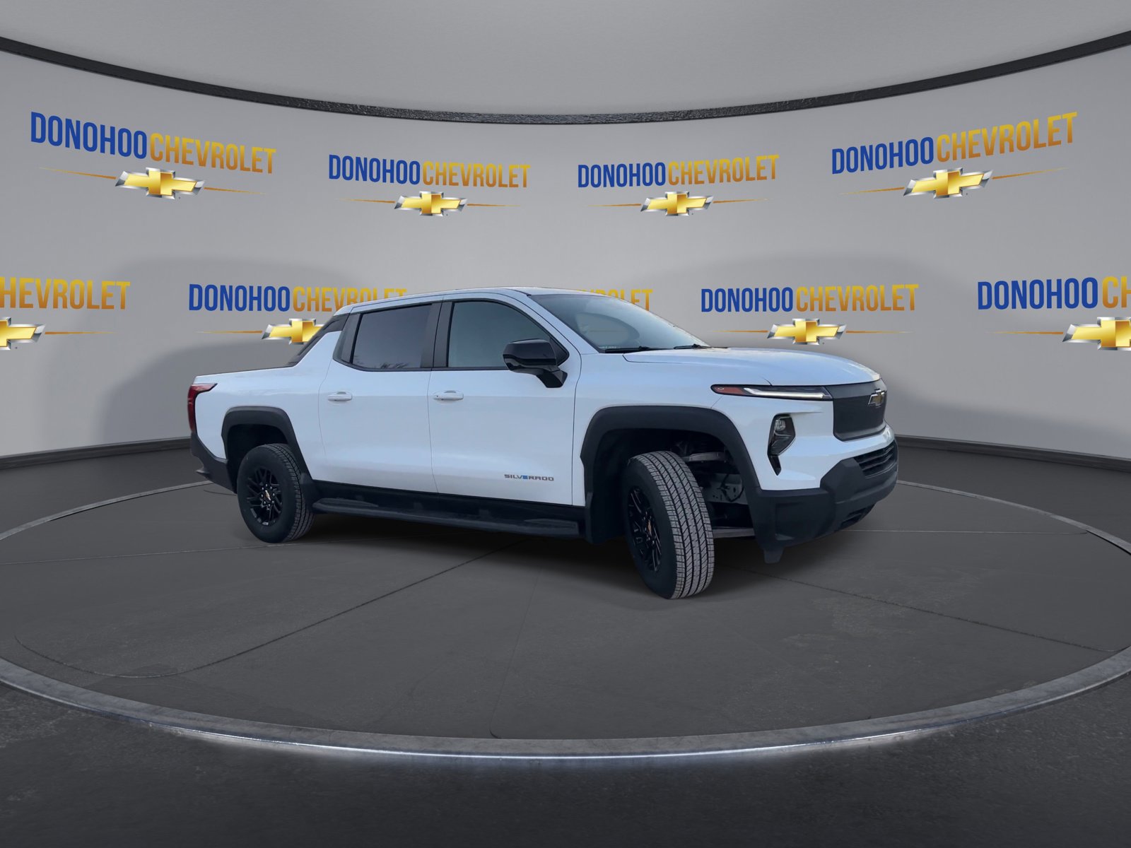 Used 2024 Chevrolet Silverado EV W/T image 5