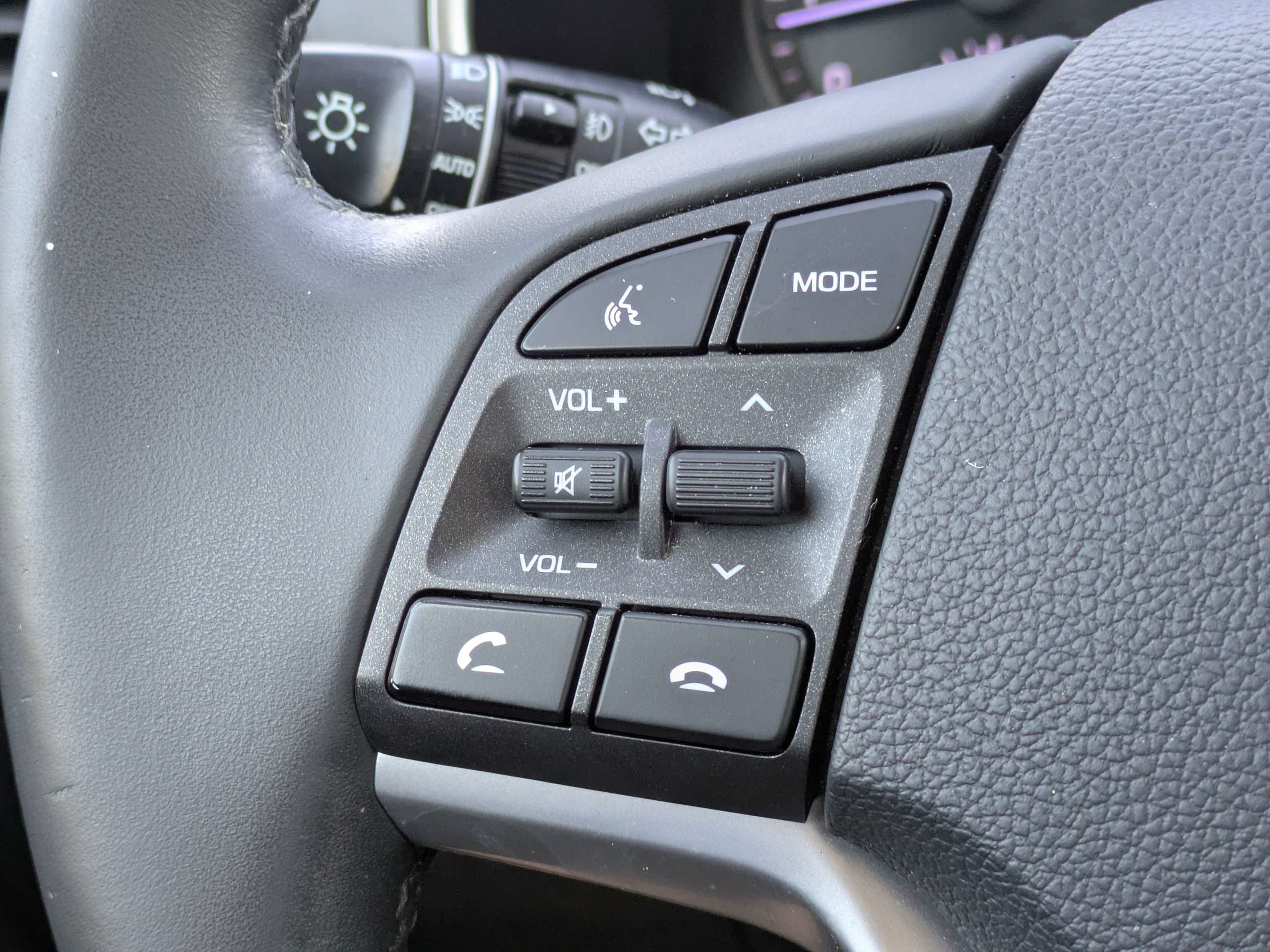 Used 2019 Hyundai Tucson Ultimate w/ Cargo Package FWD image 26