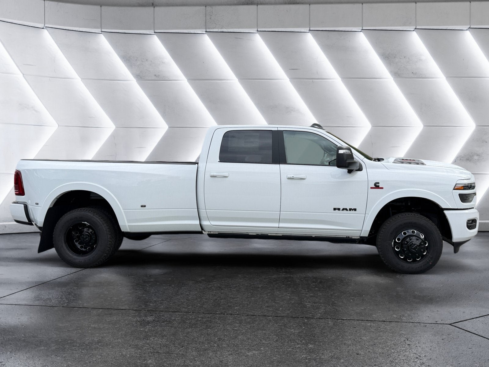 New 2026 RAM 3500 Limited AWD/4WD image 6