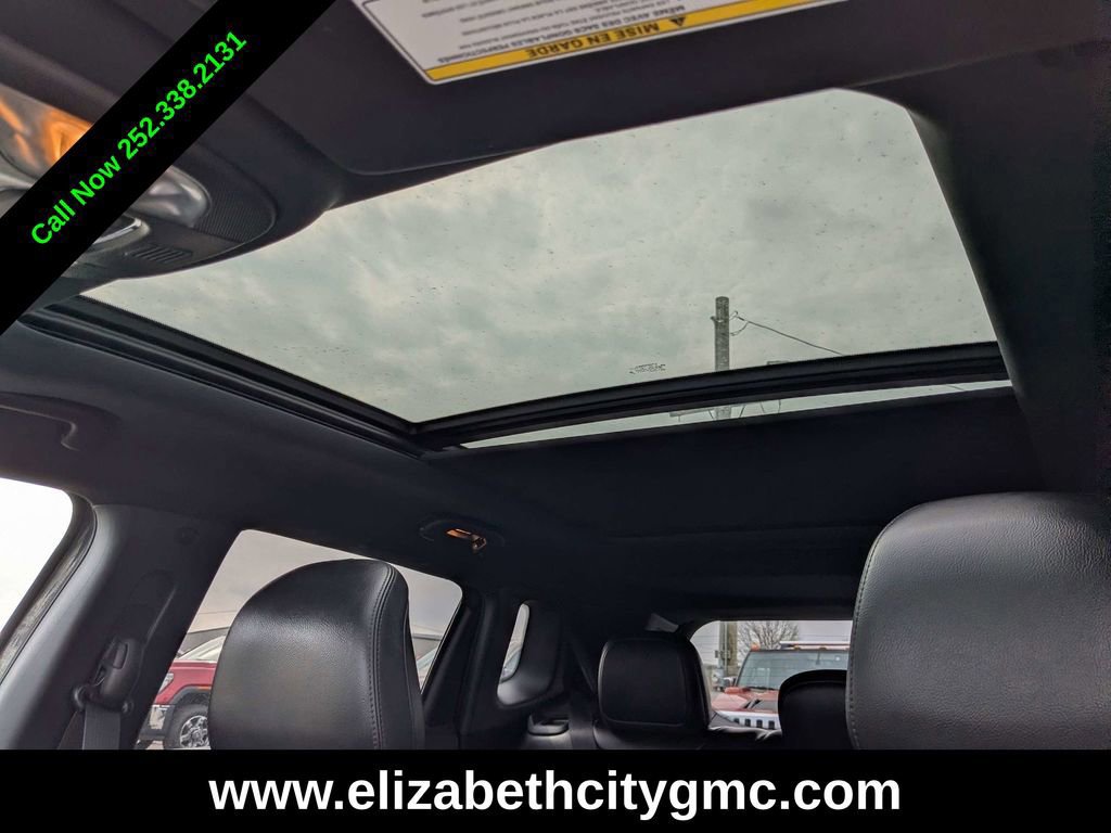 Used 2023 Jeep Compass Latitude w/ Sun and Sound Group image 23