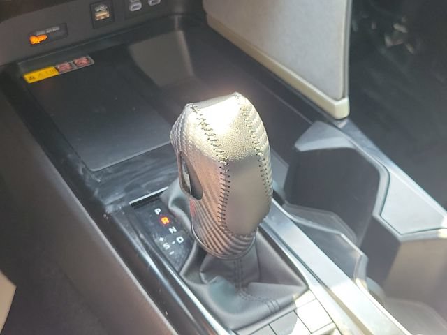 Used 2025 Toyota Camry LE FWD image 31
