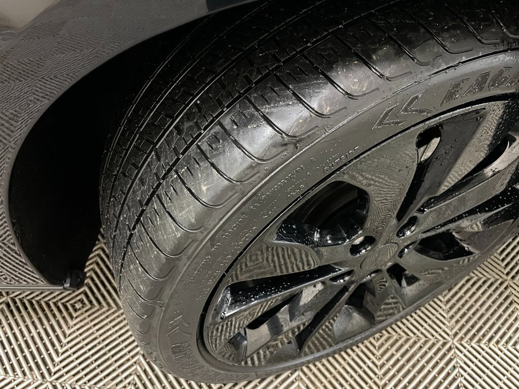 Certified 2018 Chevrolet Malibu Premier w/ Premier Sun and Wheel Package image 49