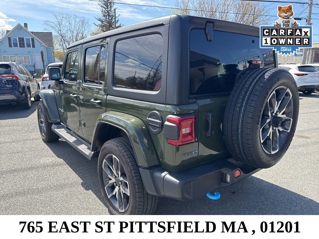 Used 2024 Jeep Wrangler Unlimited w/ Convenience Group AWD/4WD image 5