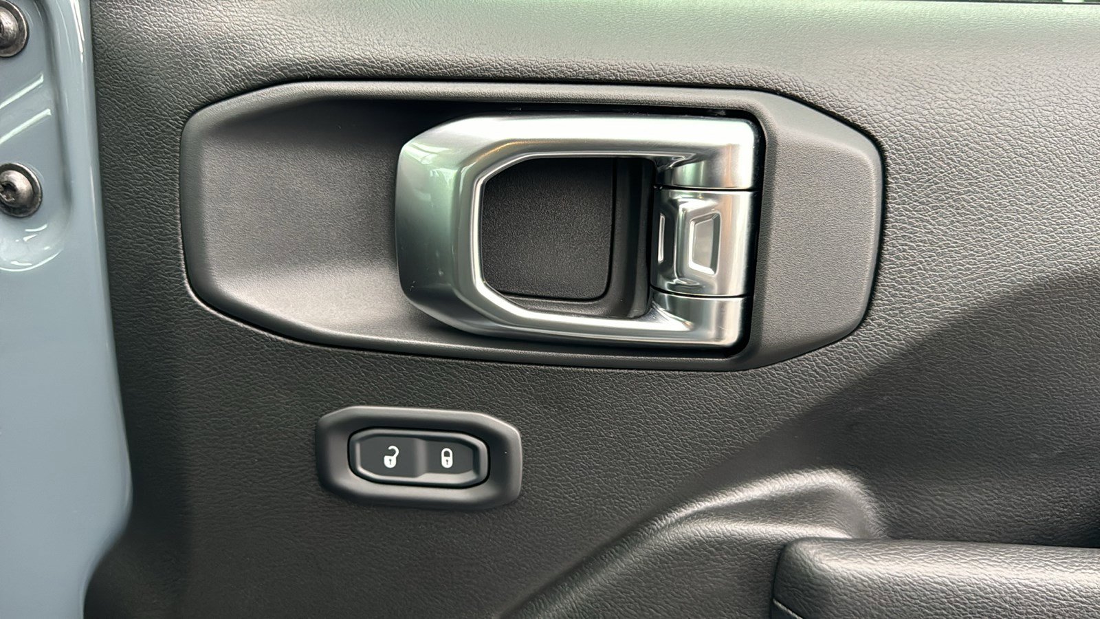 Used 2025 Jeep Gladiator Sport image 26