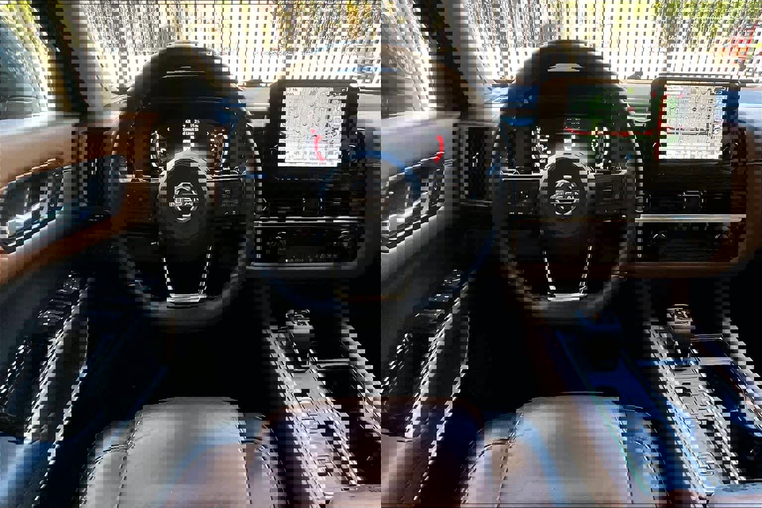 Used 2024 Nissan Pathfinder Platinum image 5