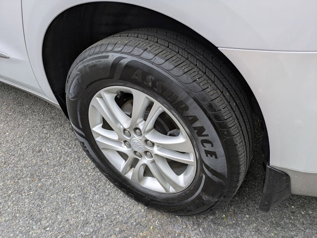 Used 2018 Buick Enclave Premium w/ Trailering Package AWD/4WD image 37