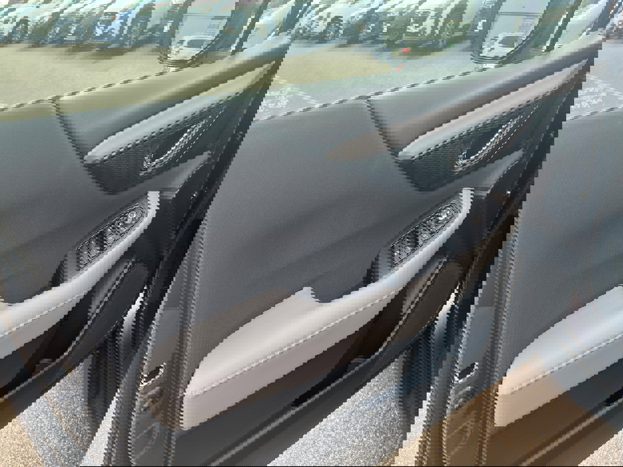 Certified 2025 Subaru Outback Premium w/ Popular Package #1A image 17