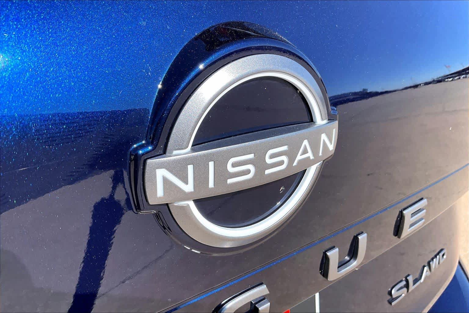 Certified 2025 Nissan Rogue SL AWD/4WD image 29