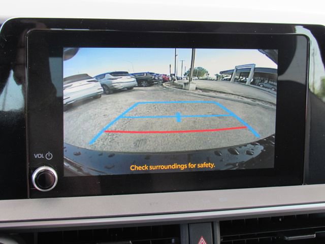 Used 2023 Toyota Prius LE image 23