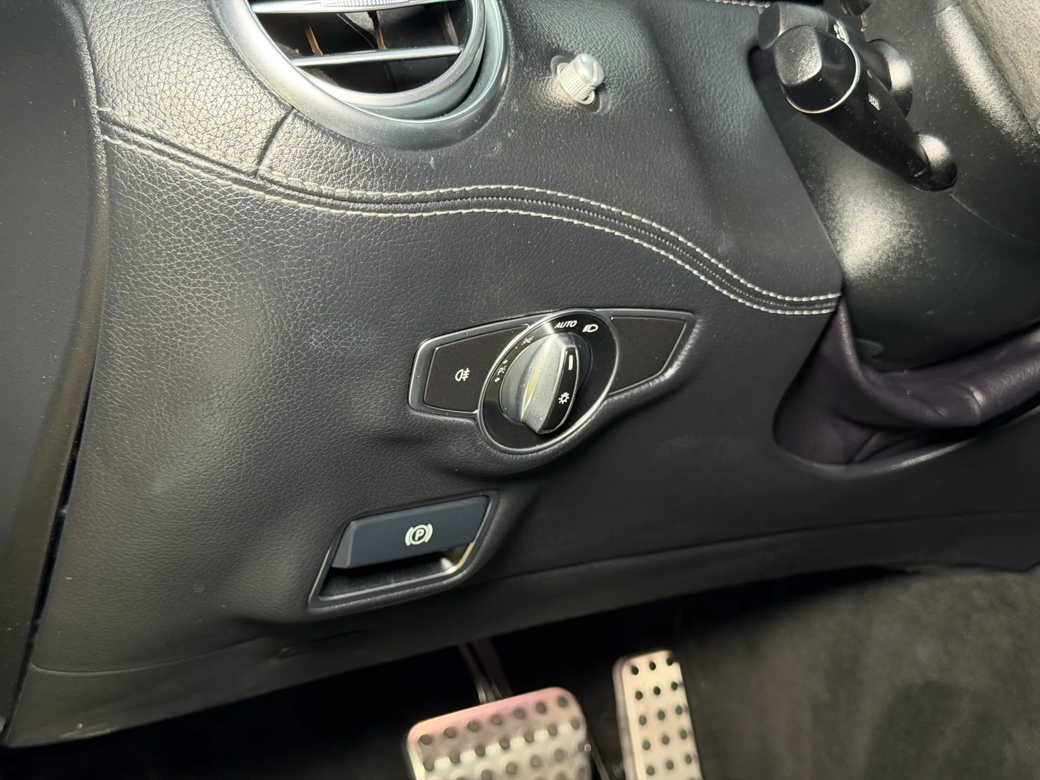 Used 2016 Mercedes-Benz S 63 AMG 4MATIC Coupe image 19