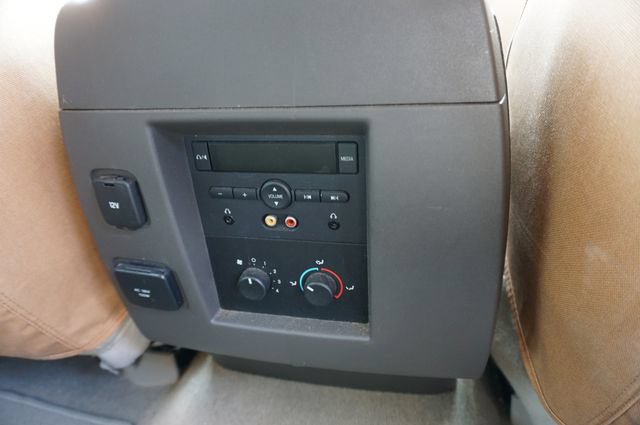 Used 2014 Ford Expedition XLT w/ Equipment Group 202A RWD image 23
