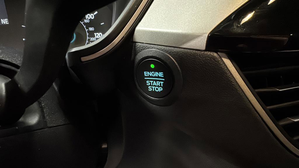 Used 2022 Ford Escape SEL image 20