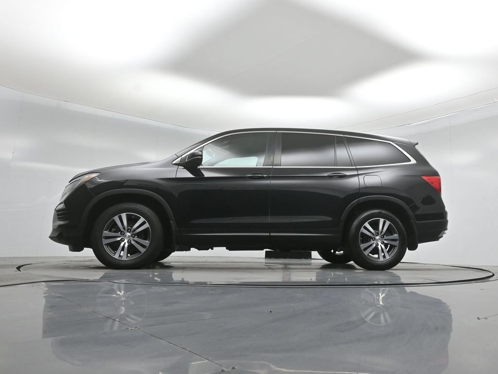Used 2017 Honda Pilot EX image 6