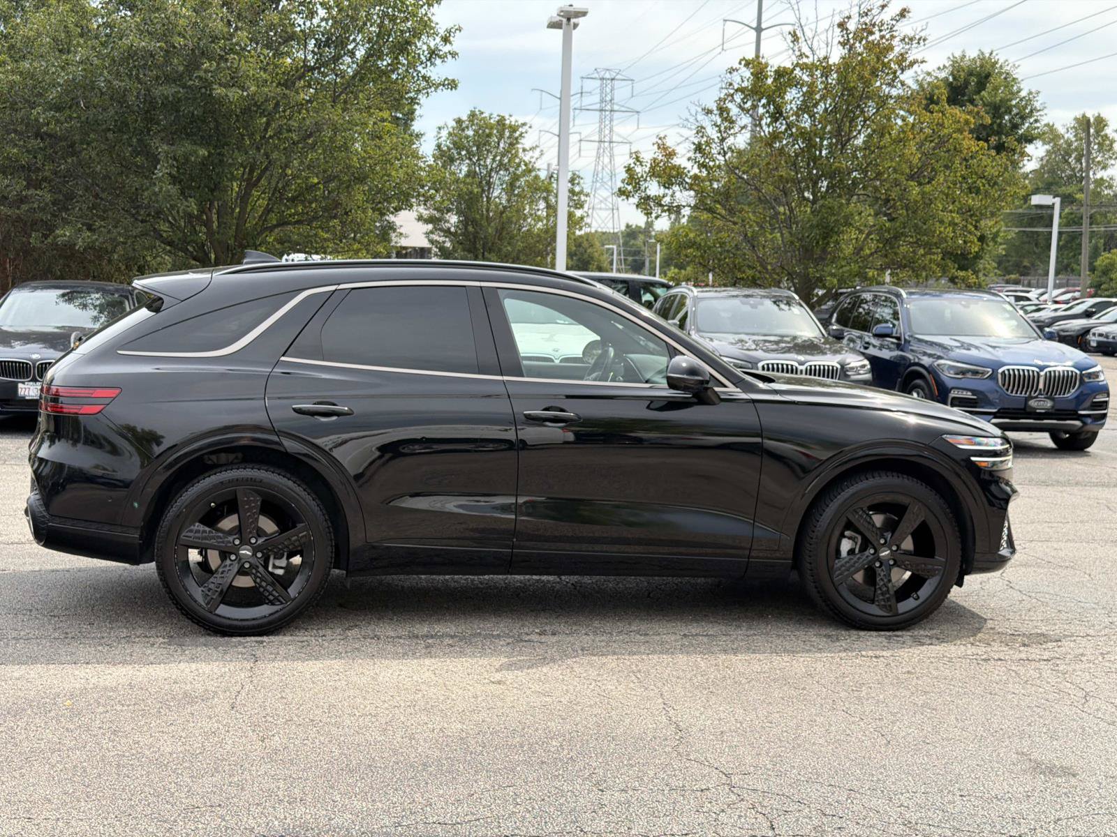 Used 2022 Genesis GV70 2.5T w/ Sport Prestige Package AWD/4WD image 4