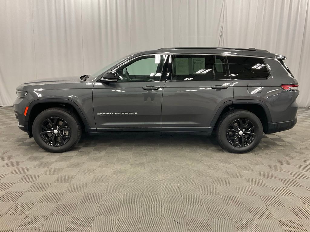 Used 2024 Jeep Grand Cherokee L Limited w/ Luxury Tech Group II image 8