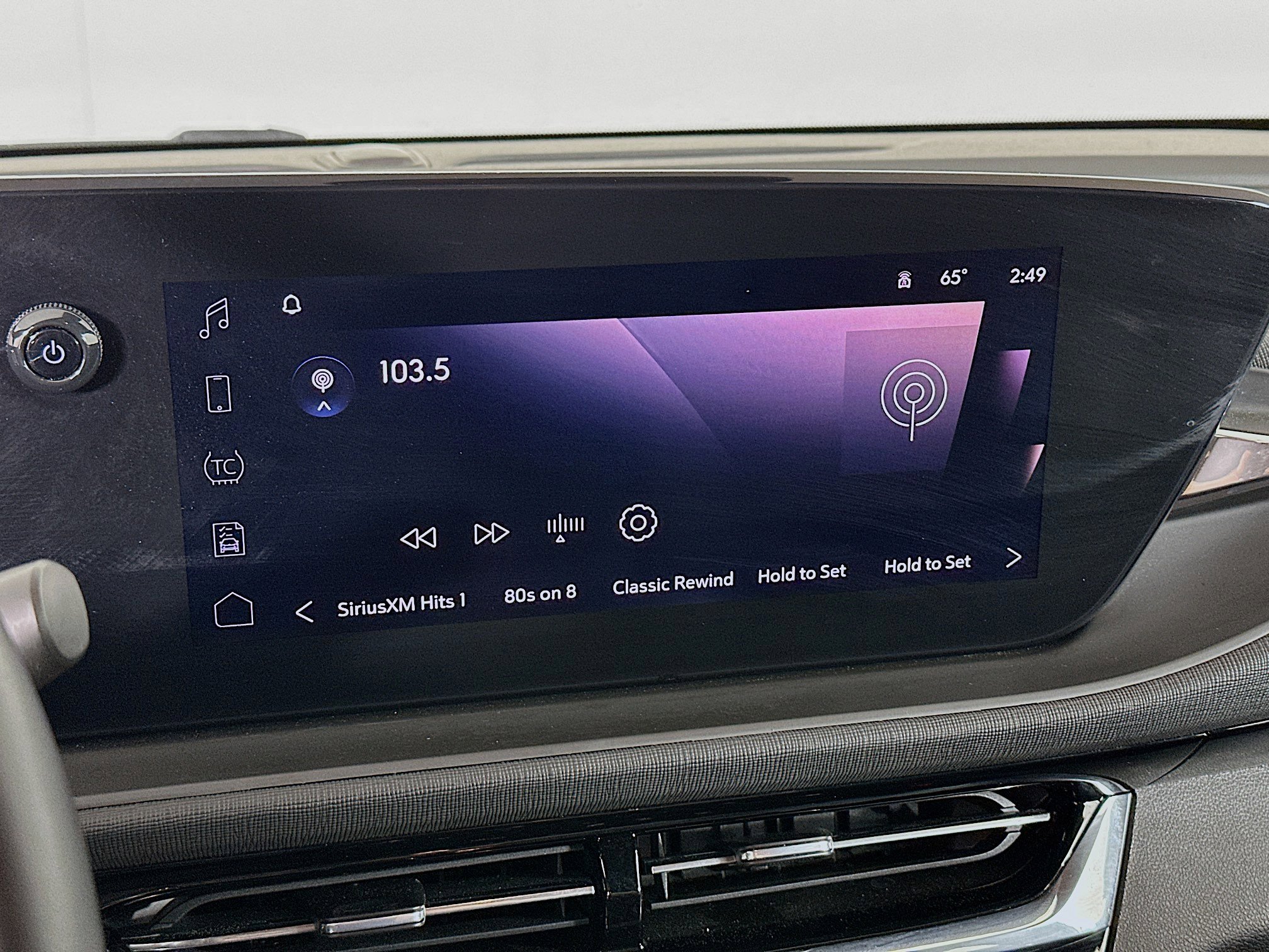 Used 2025 Buick Envista Sport Touring FWD image 21