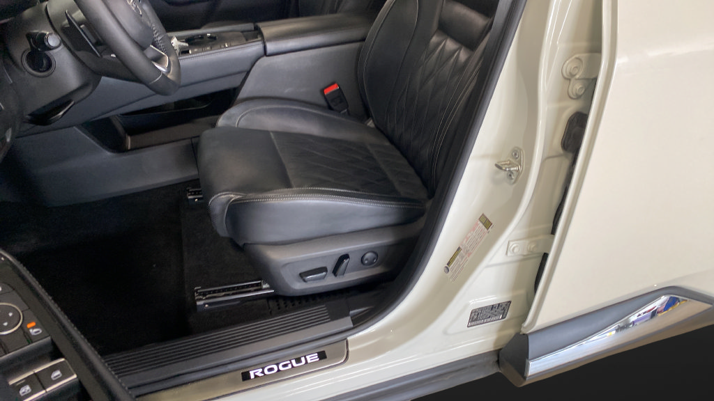 Used 2021 Nissan Rogue Platinum FWD image 9