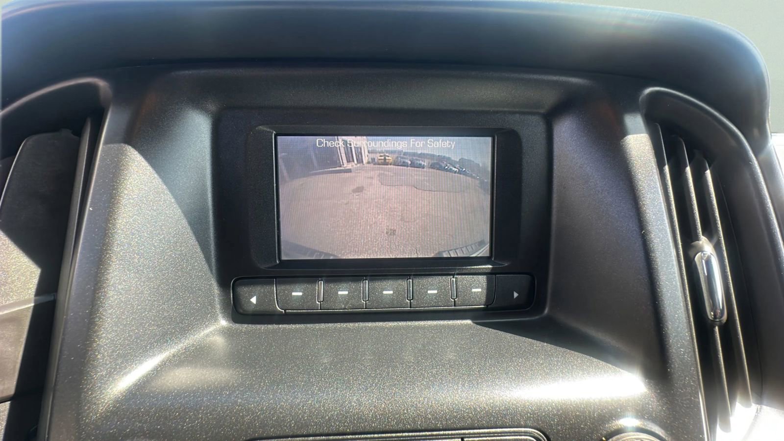 Used 2015 Chevrolet Colorado W/T image 25