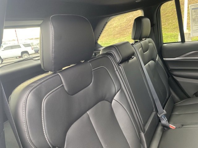 New 2025 Jeep Grand Cherokee Limited w/ Luxury Tech Group II image 35