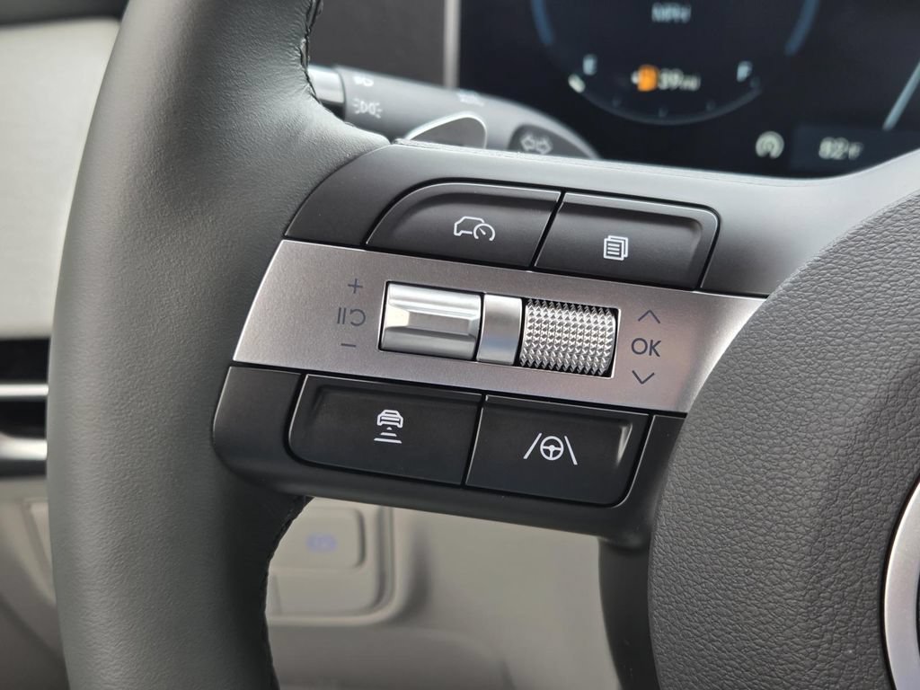 Certified 2026 Hyundai Tucson Limited FWD image 17