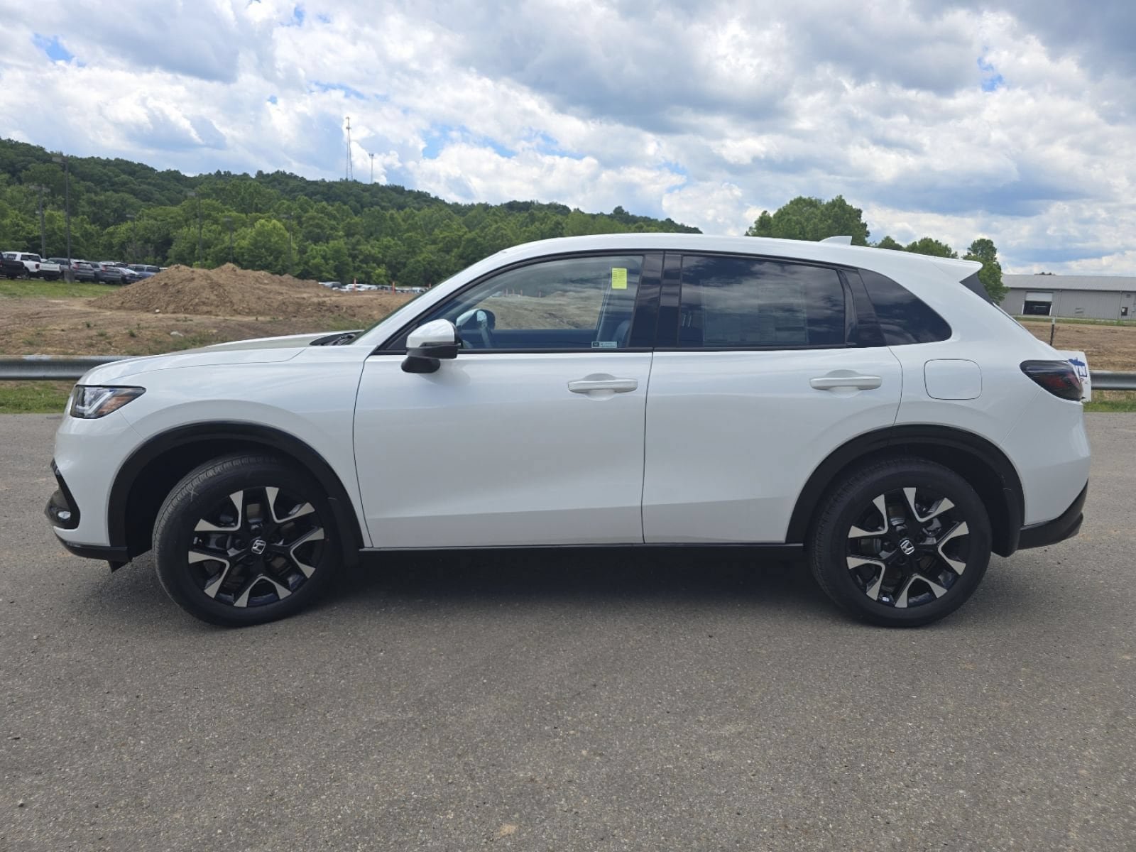 New 2027 Honda HR-V EX-L image 13