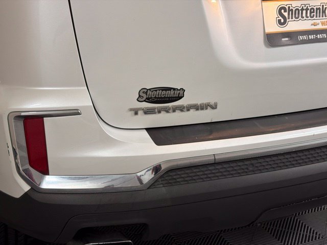Used 2016 GMC Terrain SLE w/ Convenience Package FWD image 8