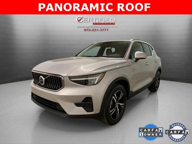 Used 2025 Volvo XC40 B5 Core
