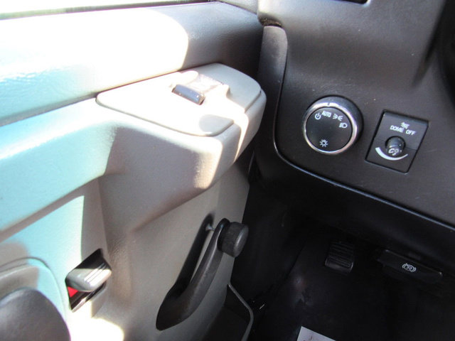 Used 2013 Chevrolet Express 2500 RWD image 35