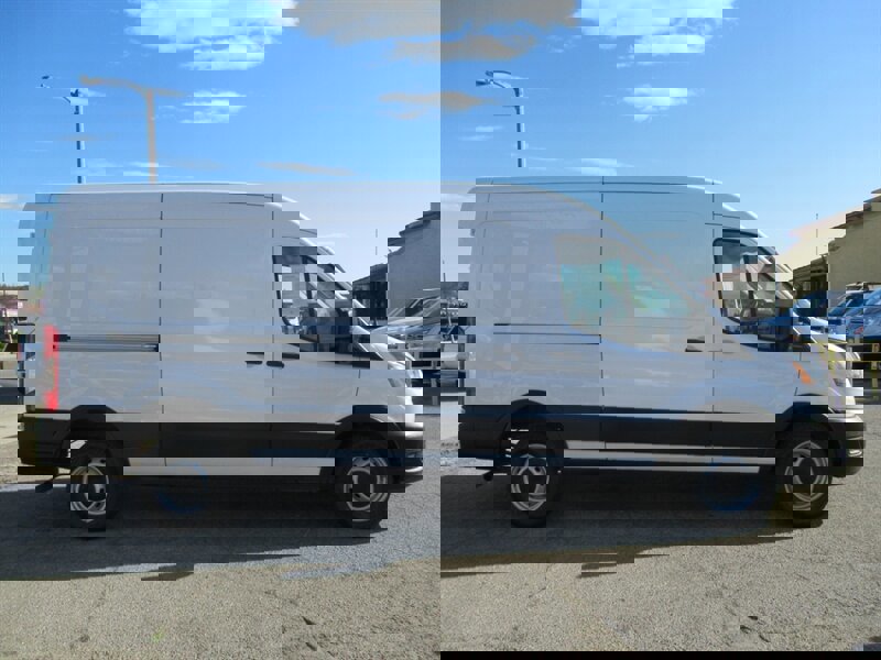 Used 2023 Ford Transit 250 Medium Roof image 4