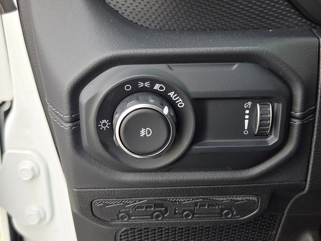 Used 2024 Jeep Wrangler Unlimited Rubicon image 26