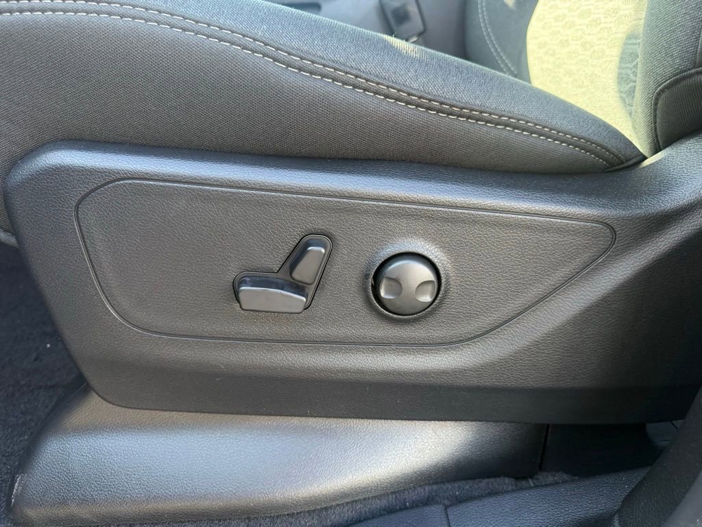 New 2026 RAM 1500 Big Horn w/ Night Edition image 14