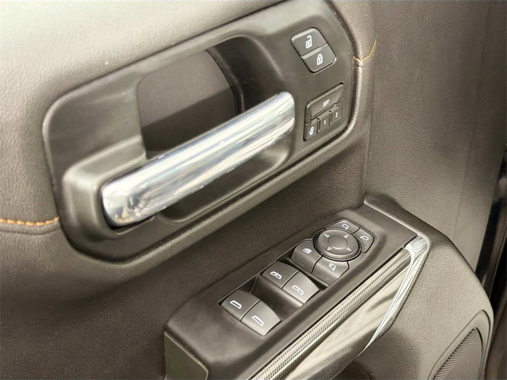 Used 2020 GMC Sierra 1500 AT4 image 16