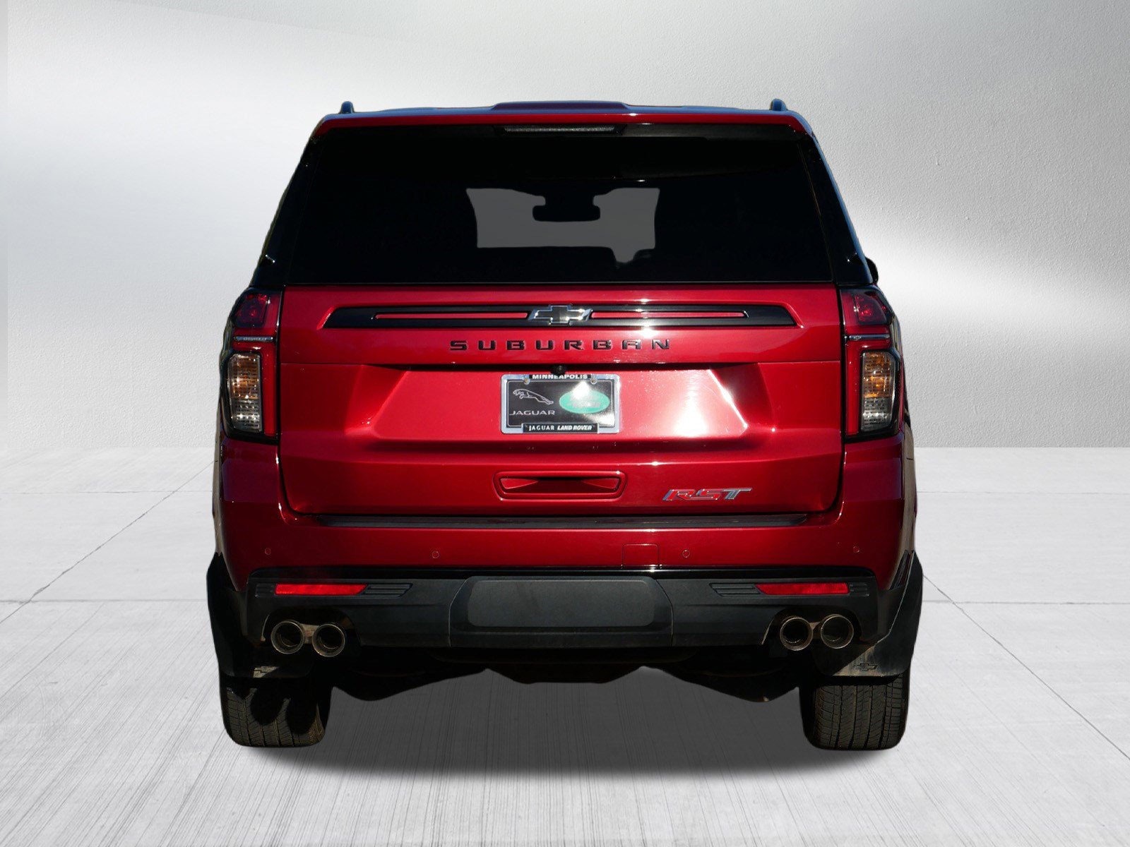 Used 2023 Chevrolet Suburban RST w/ Sport Performance Package image 6