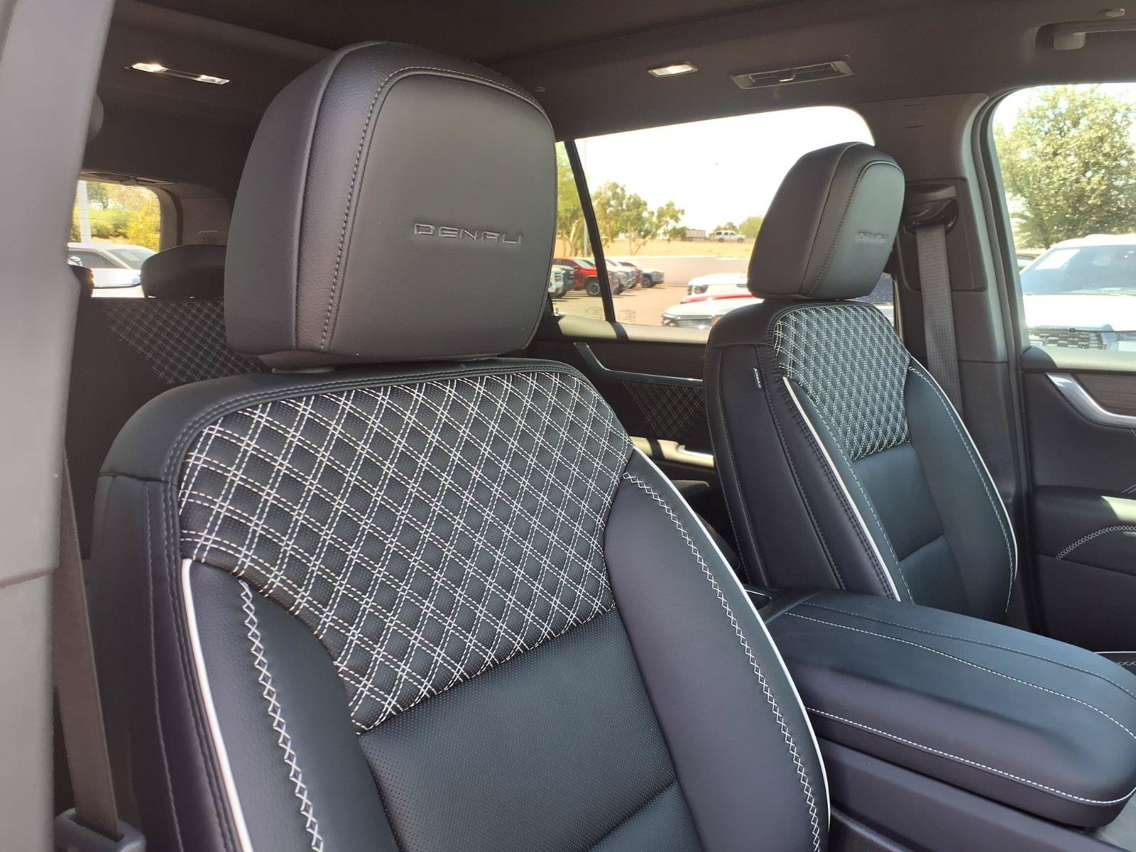 Used 2026 GMC Acadia Denali FWD image 12