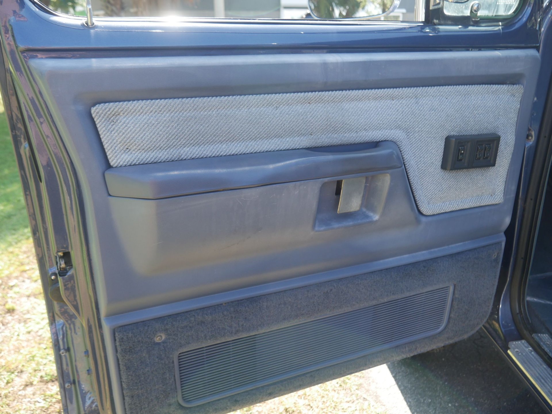 Used 1988 Dodge Ramcharger 4WD image 51