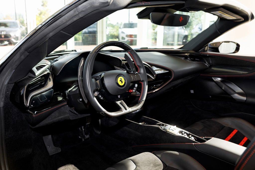 Used 2022 Ferrari SF90 Spider image 24