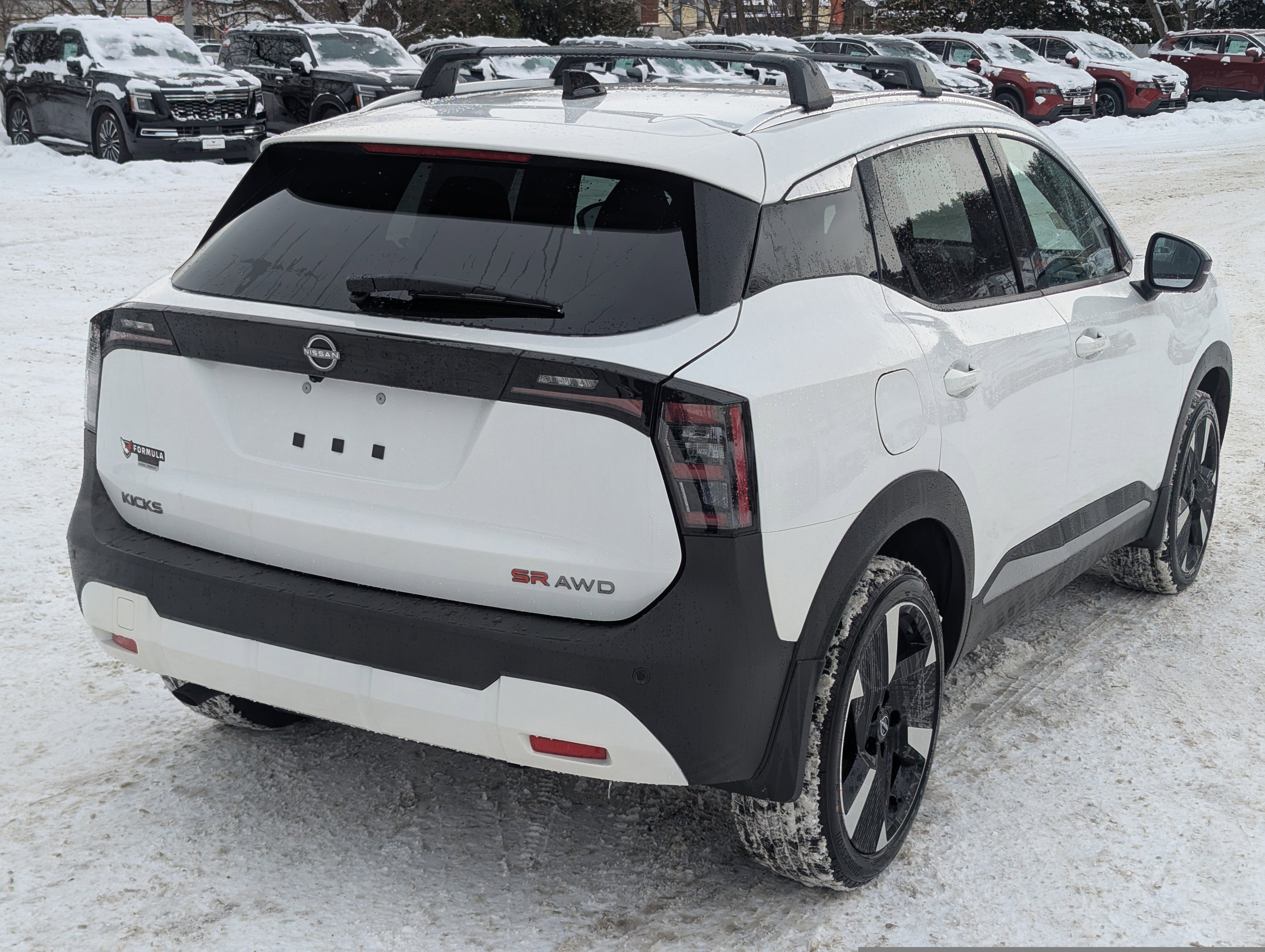 New 2026 Nissan Kicks SR w/ Cold Weather Package image 7