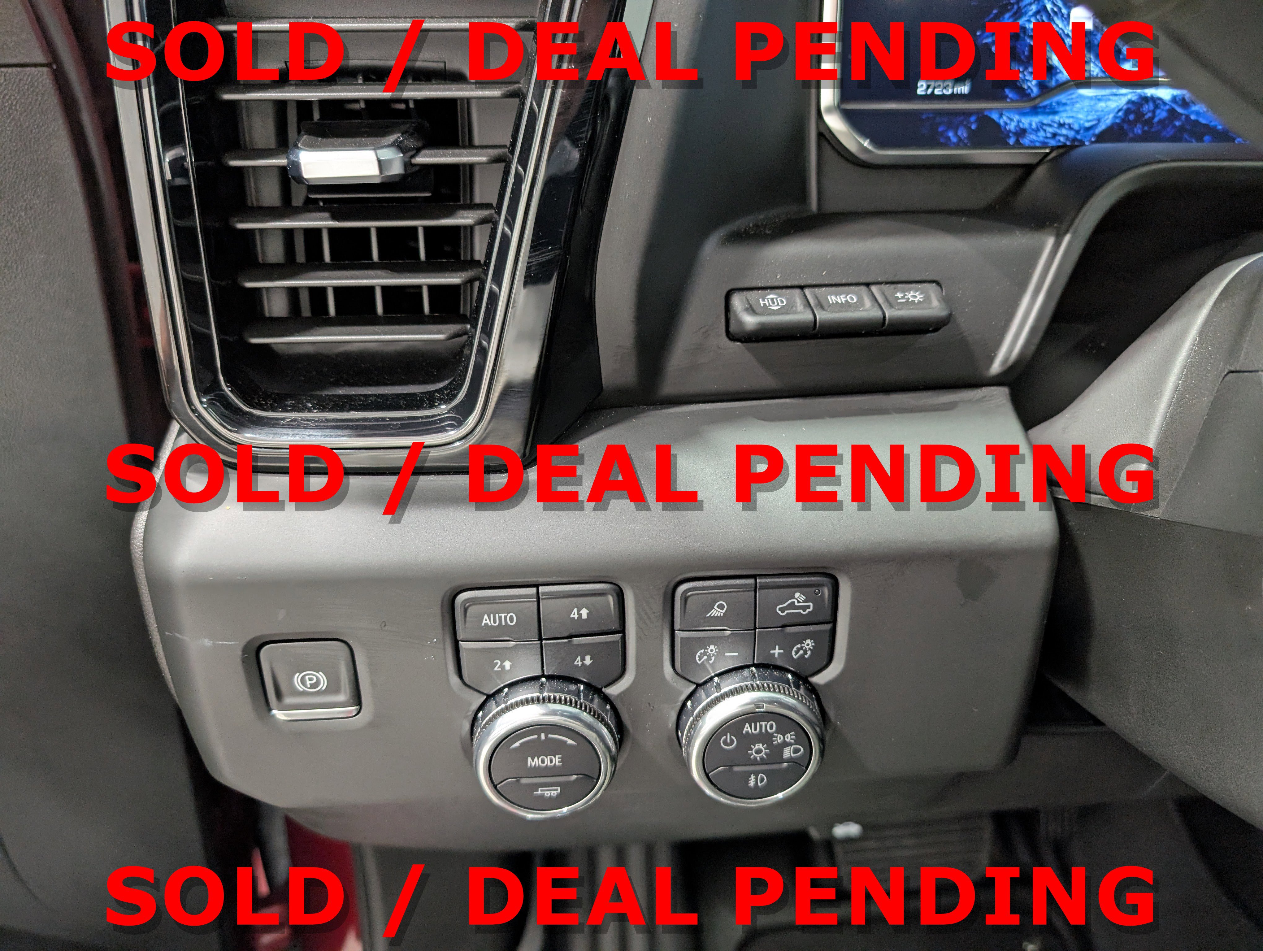 Used 2025 GMC Sierra 1500 AT4 w/ AT4 Premium Package image 19