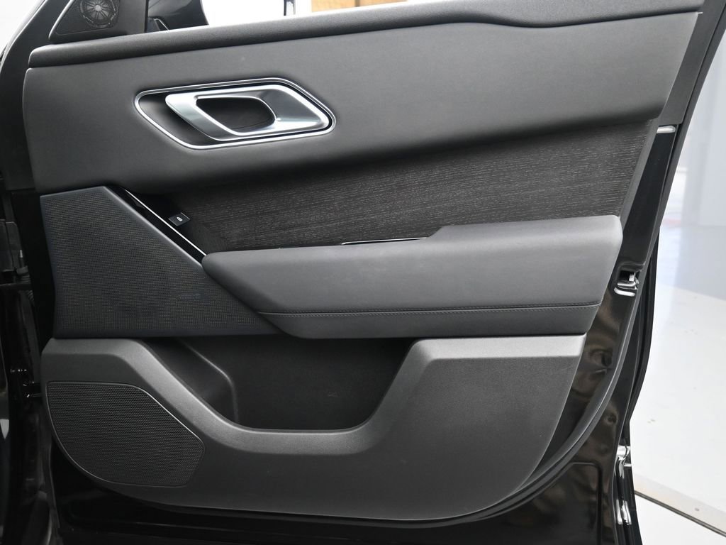 Used 2024 Land Rover Range Rover Velar Dynamic SE AWD/4WD image 25