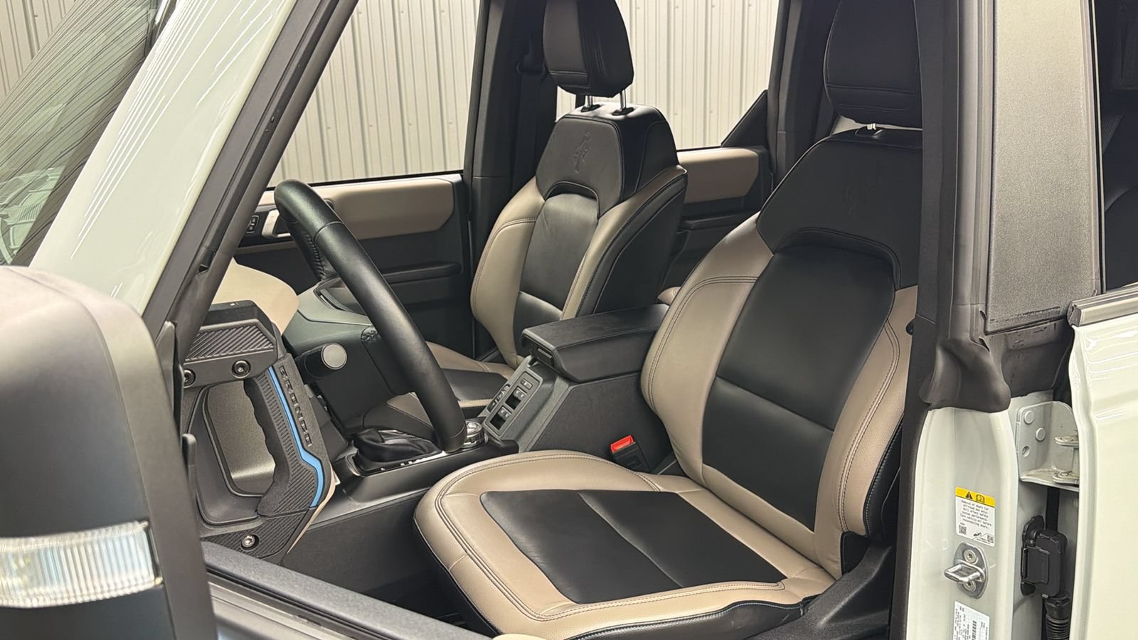 Used 2024 Ford Bronco Wildtrak AWD/4WD image 32