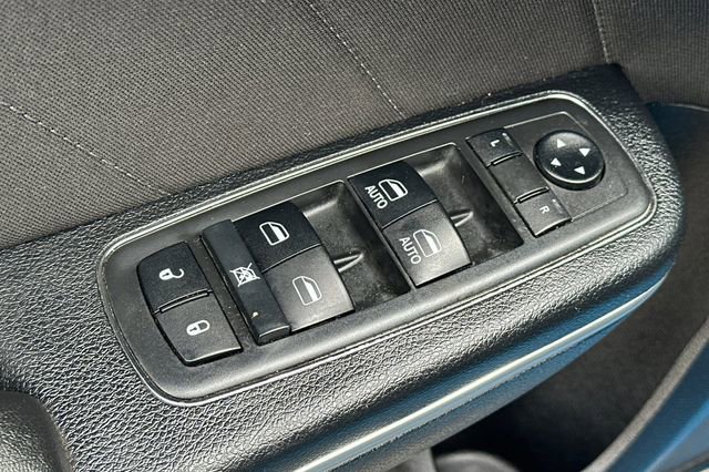Used 2018 Dodge Charger SXT Plus w/ Performance Handling Group RWD image 13