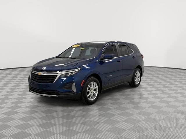 Used 2022 Chevrolet Equinox LT w/ Driver Convenience Package FWD image 4