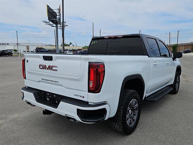 Used 2024 GMC Sierra 1500 AT4 w/ Technology Package AWD/4WD image 5