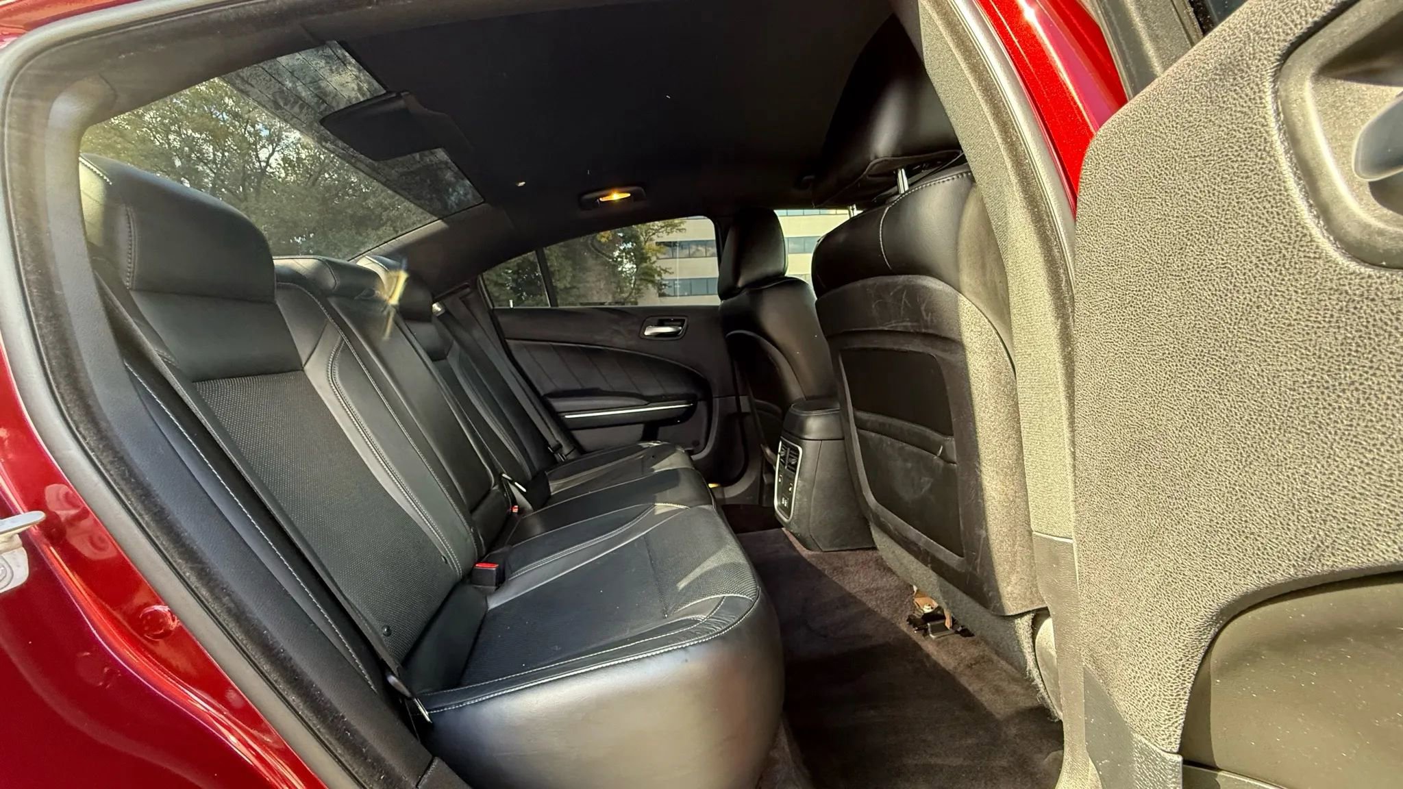 Used 2017 Dodge Charger SXT w/ AWD Plus Group image 29