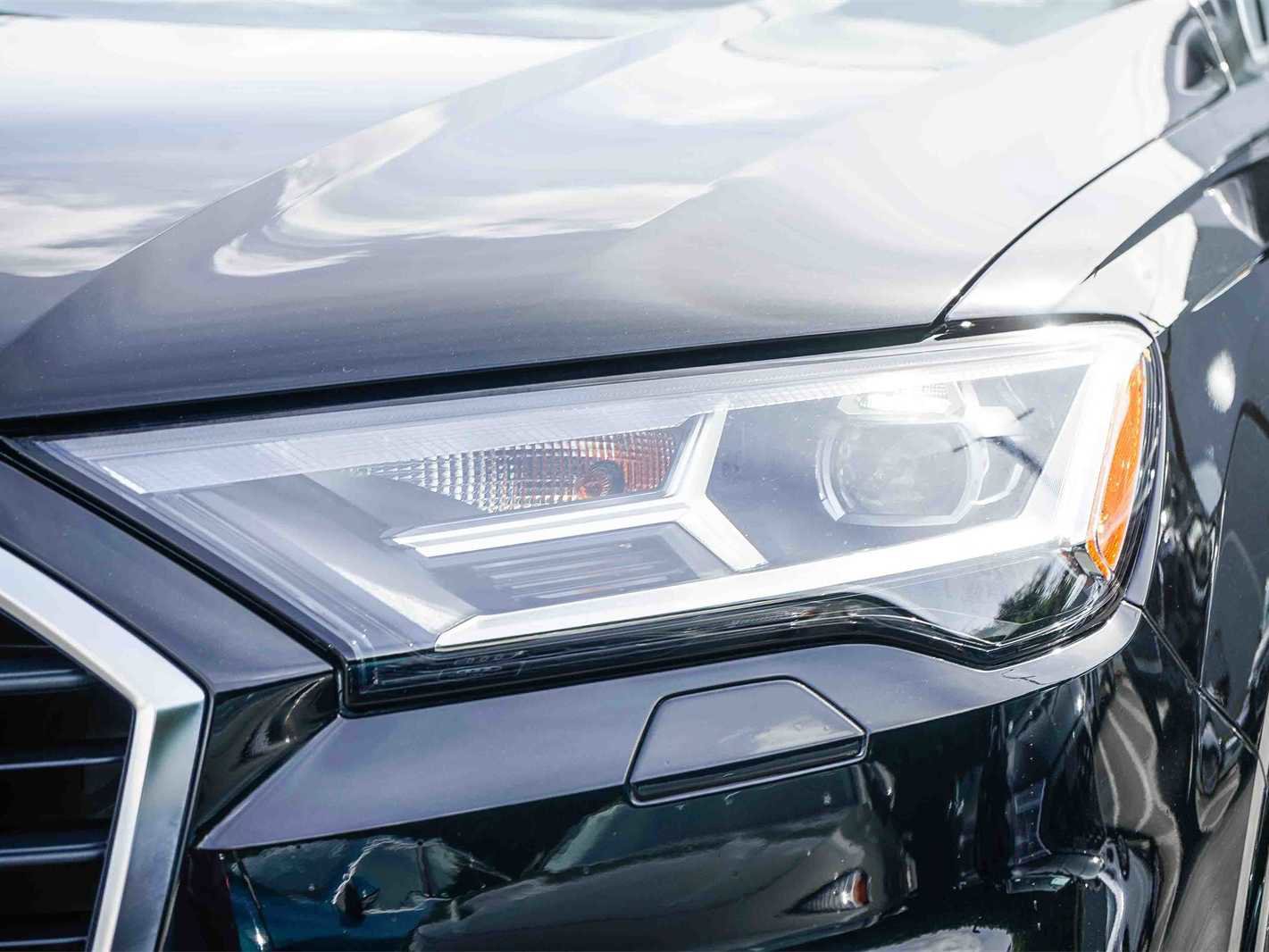 Used 2023 Audi Q7 2.0T Premium w/ Convenience Package image 7