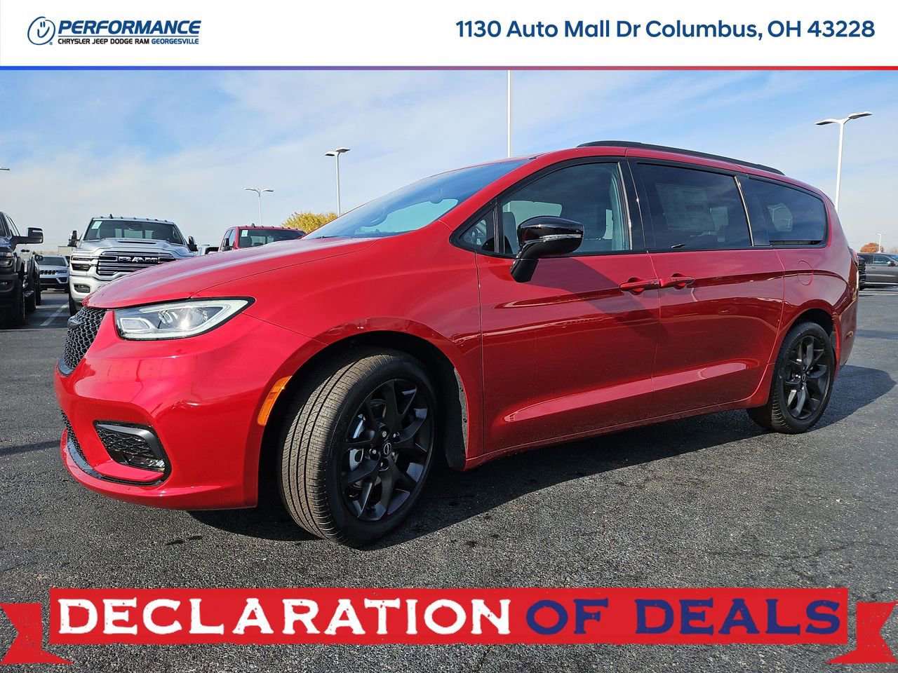 New 2026 Chrysler Pacifica Select FWD image 3