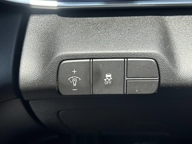 Used 2024 Hyundai Elantra SEL w/ Convenience Package image 23