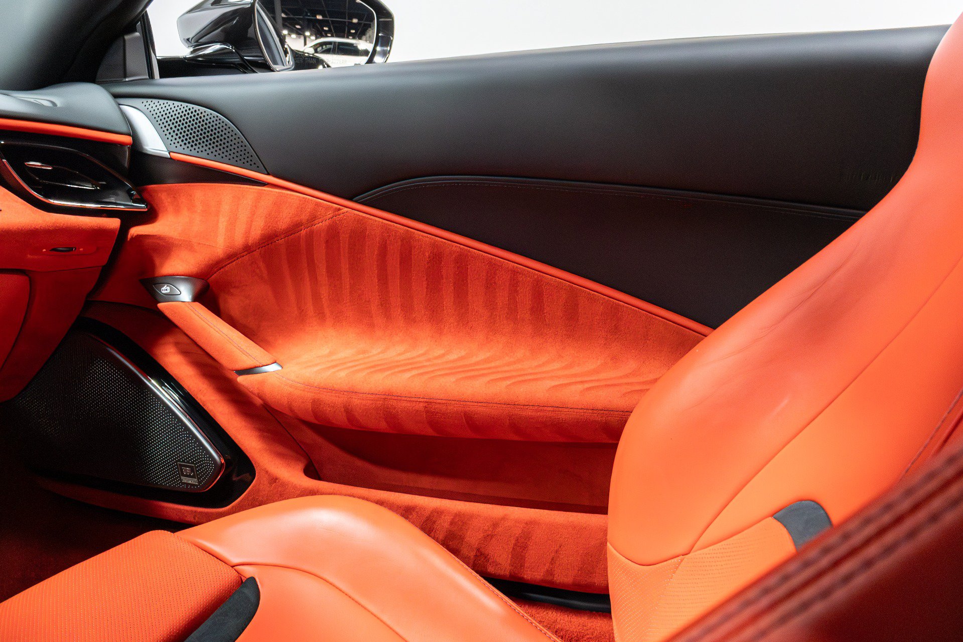 Used 2022 Ferrari Roma RWD image 16