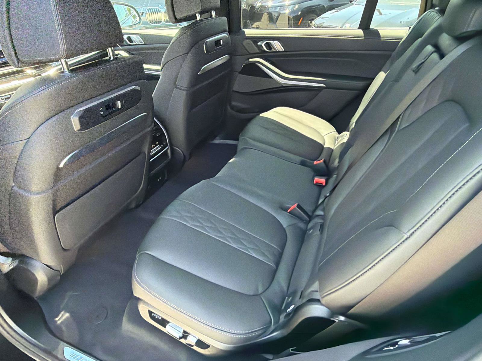 New 2026 BMW X7 M60i AWD/4WD image 27